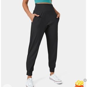 Halara Joggers